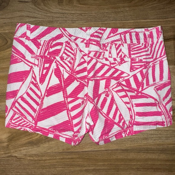 Lilly Pulitzer Callahan Shorts - Picture 2 of 3